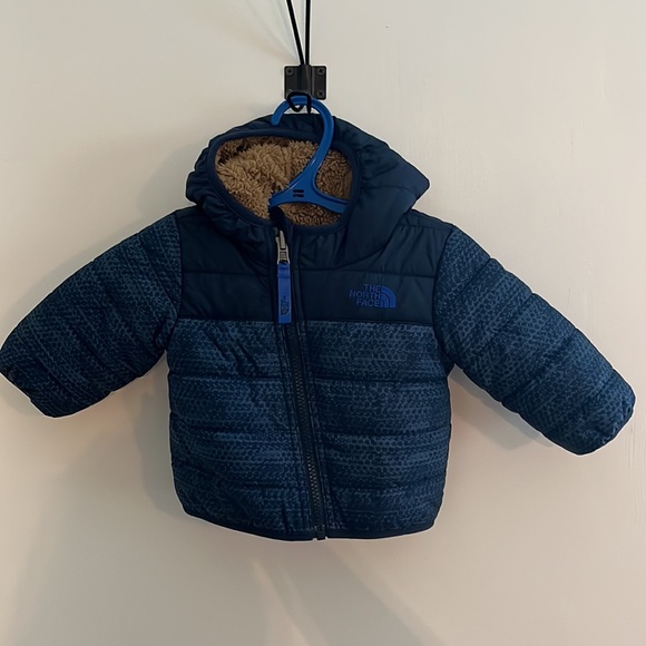 The North Face 3-6 month winter jacket reversible teddy - Picture 2 of 9
